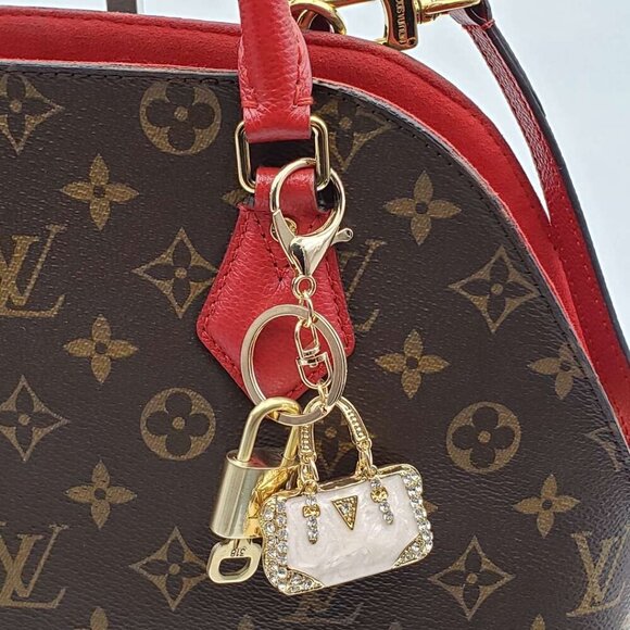 100% Auth Louis Vuitton Lock & Key with unbranded Bagcharm, Keycharm, Keychain - Picture 1 of 10